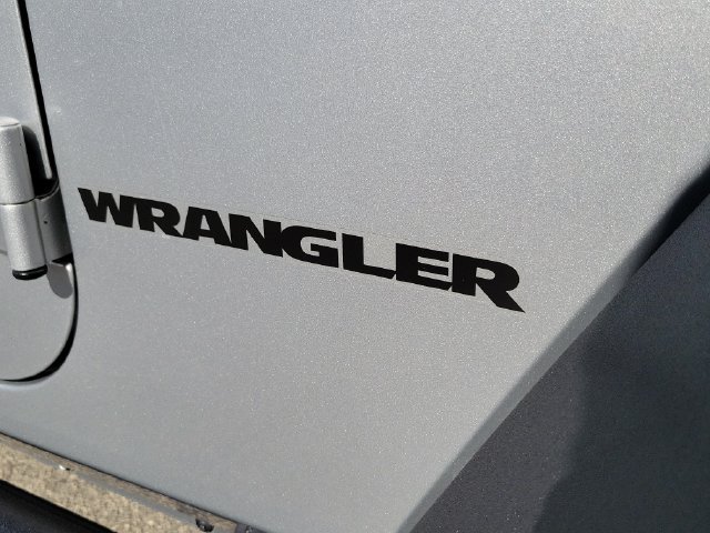 Used 2012 Jeep Wrangler Rubicon w/ PWR Convenience Group AWD/4WD image 8