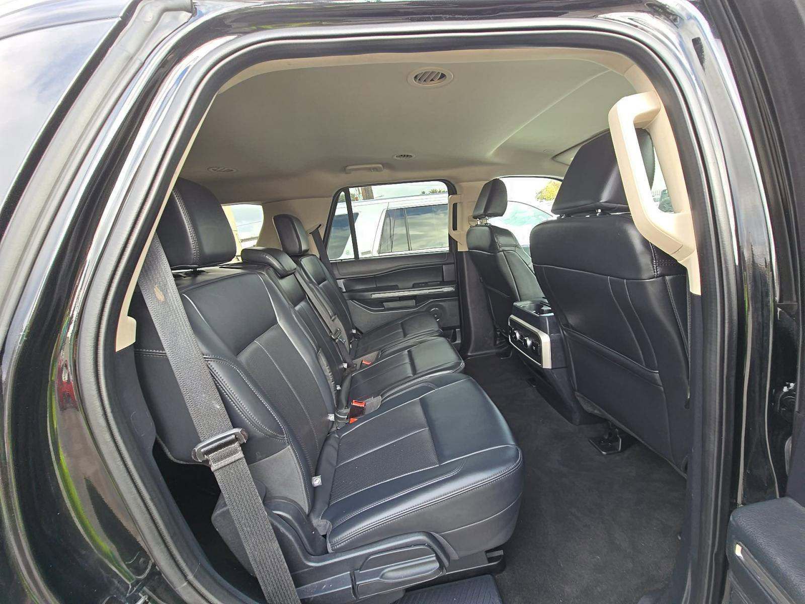 Used 2024 Ford Expedition XLT image 12