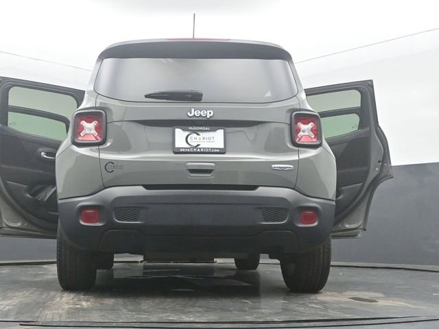 Used 2019 Jeep Renegade Latitude FWD image 55