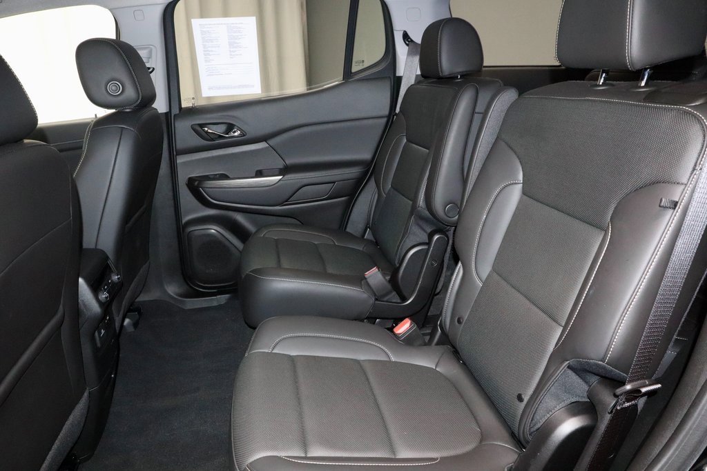 Used 2023 GMC Acadia SLT w/ LPO, Floor Liner Package image 24