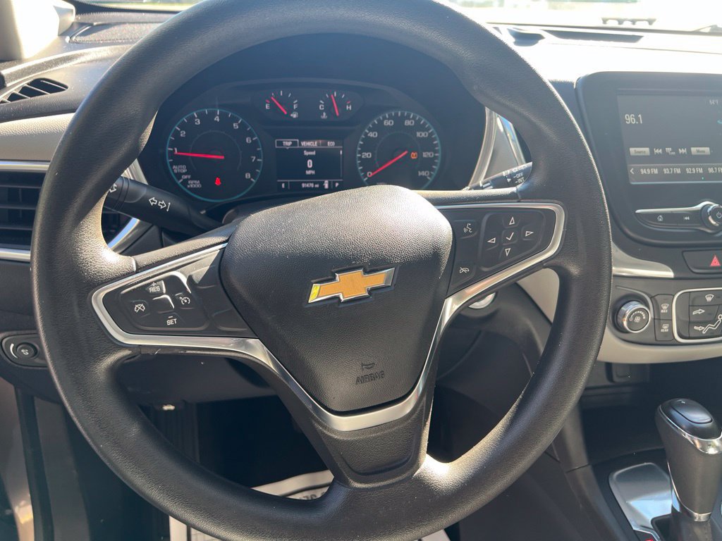 Used 2018 Chevrolet Equinox LS FWD image 10