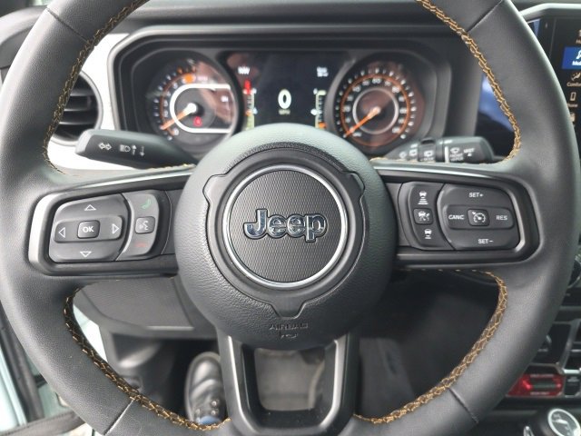 Used 2024 Jeep Wrangler Willys image 17