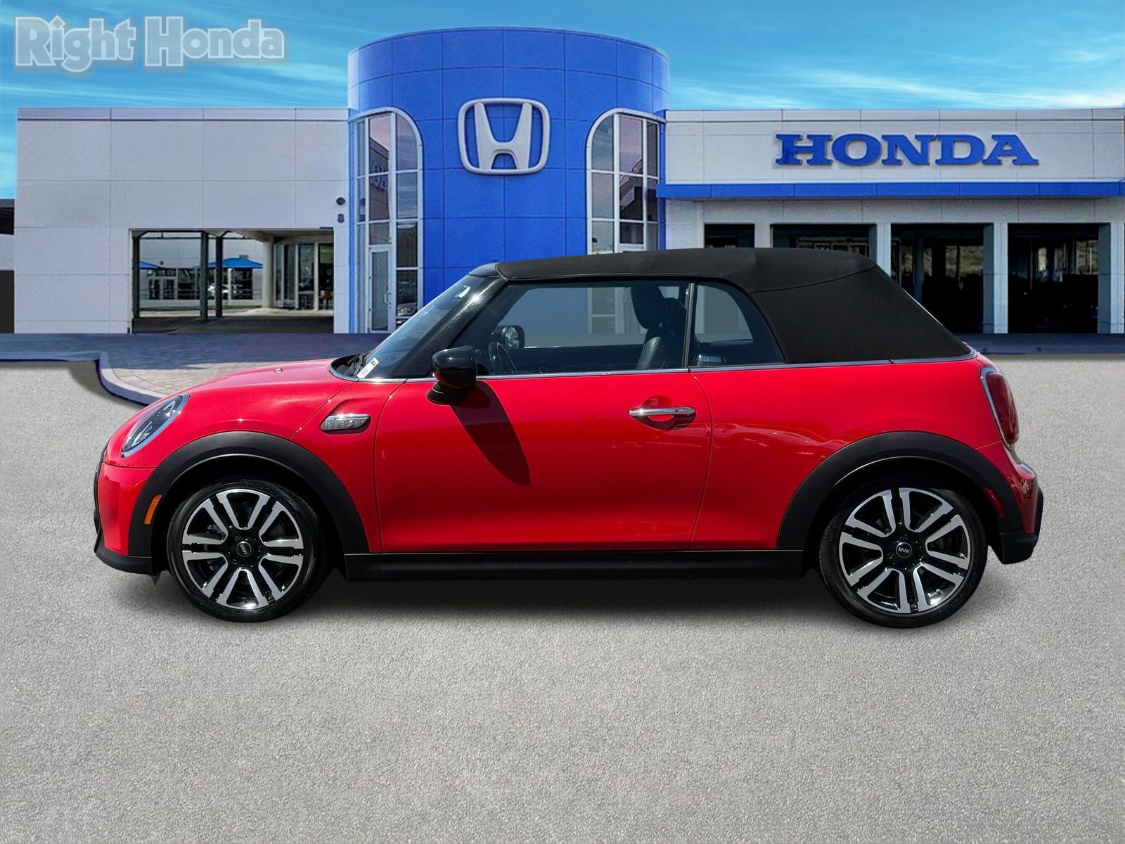 Used 2024 MINI Cooper S FWD image 3