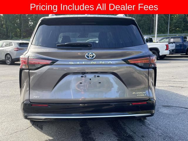 Used 2023 Toyota Sienna Platinum AWD/4WD image 4