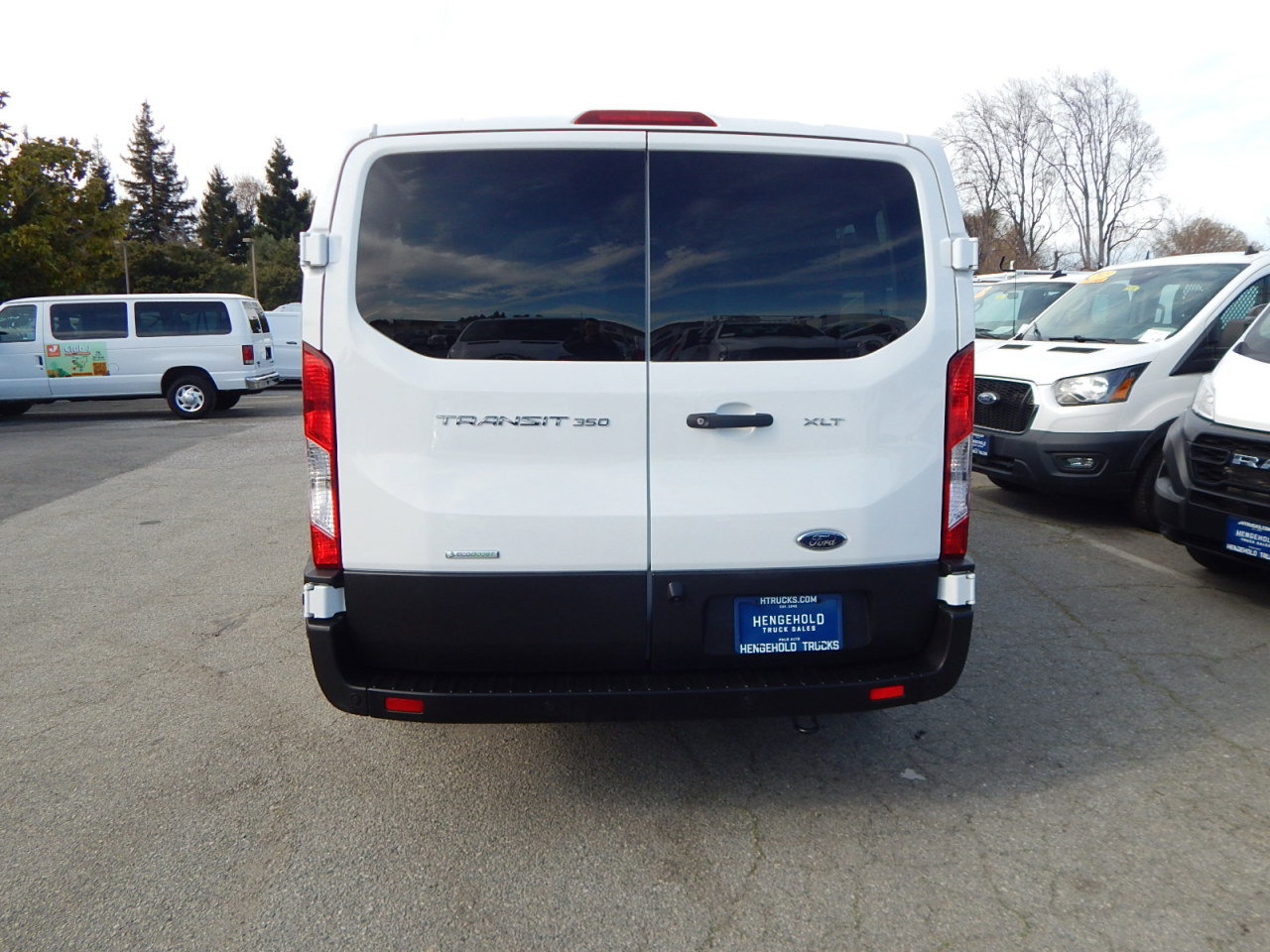 Used 2023 Ford Transit 350 XLT image 7