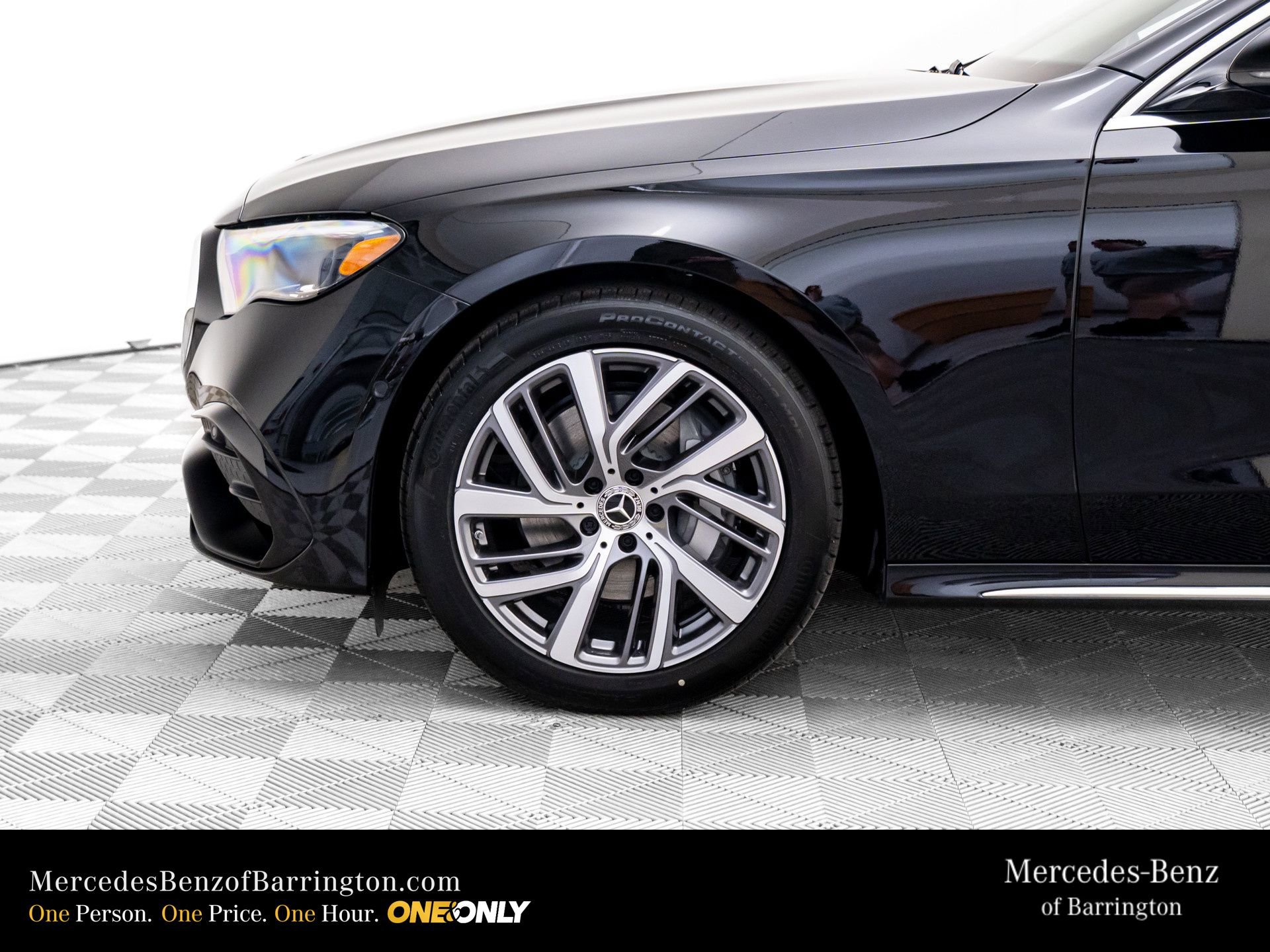 New 2026 Mercedes-Benz E 350 4MATIC Sedan image 38