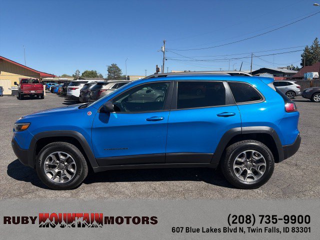 Used 2021 Jeep Cherokee Trailhawk AWD/4WD image 4