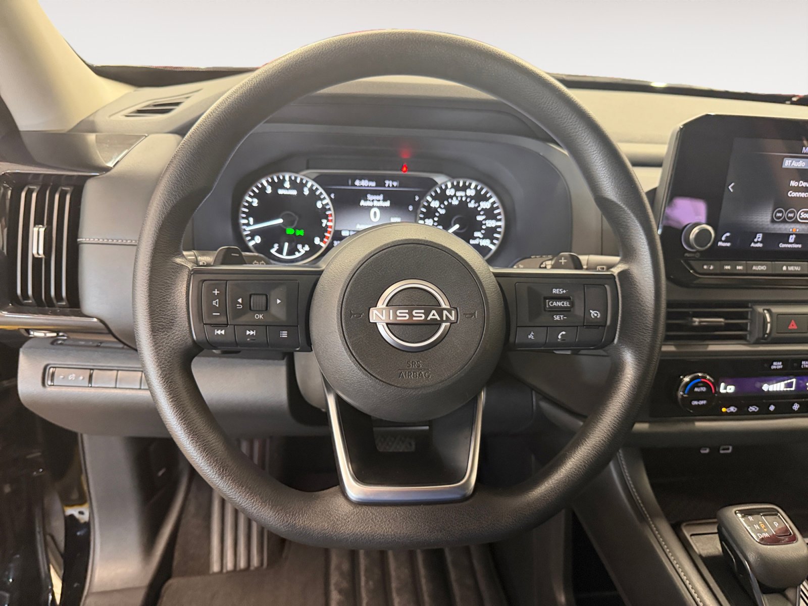 Used 2023 Nissan Pathfinder S FWD image 15