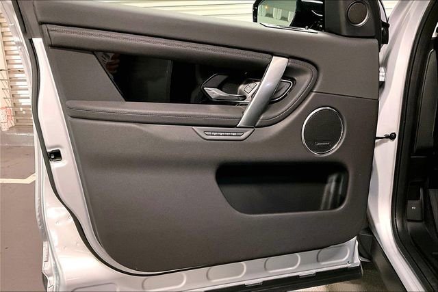 Certified 2025 Land Rover Discovery Sport S image 26