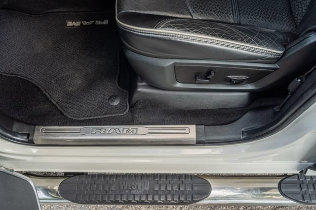 Used 2019 RAM 2500 Laramie AWD/4WD image 18