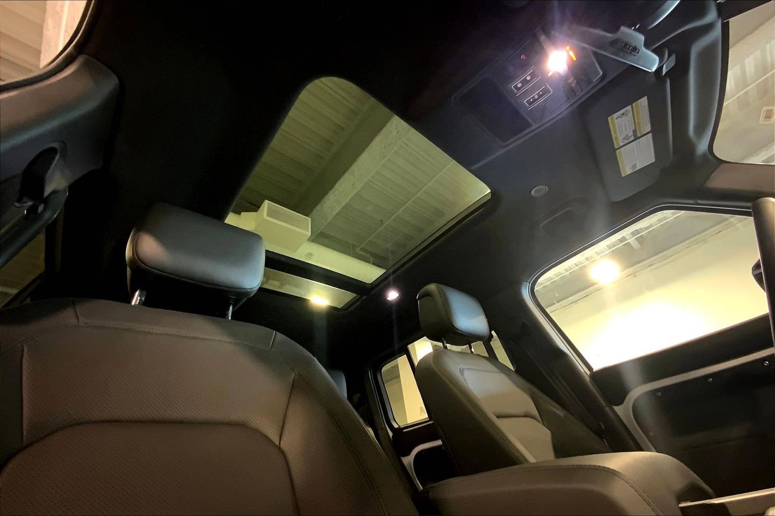 Used 2025 Land Rover Defender 130 S image 14