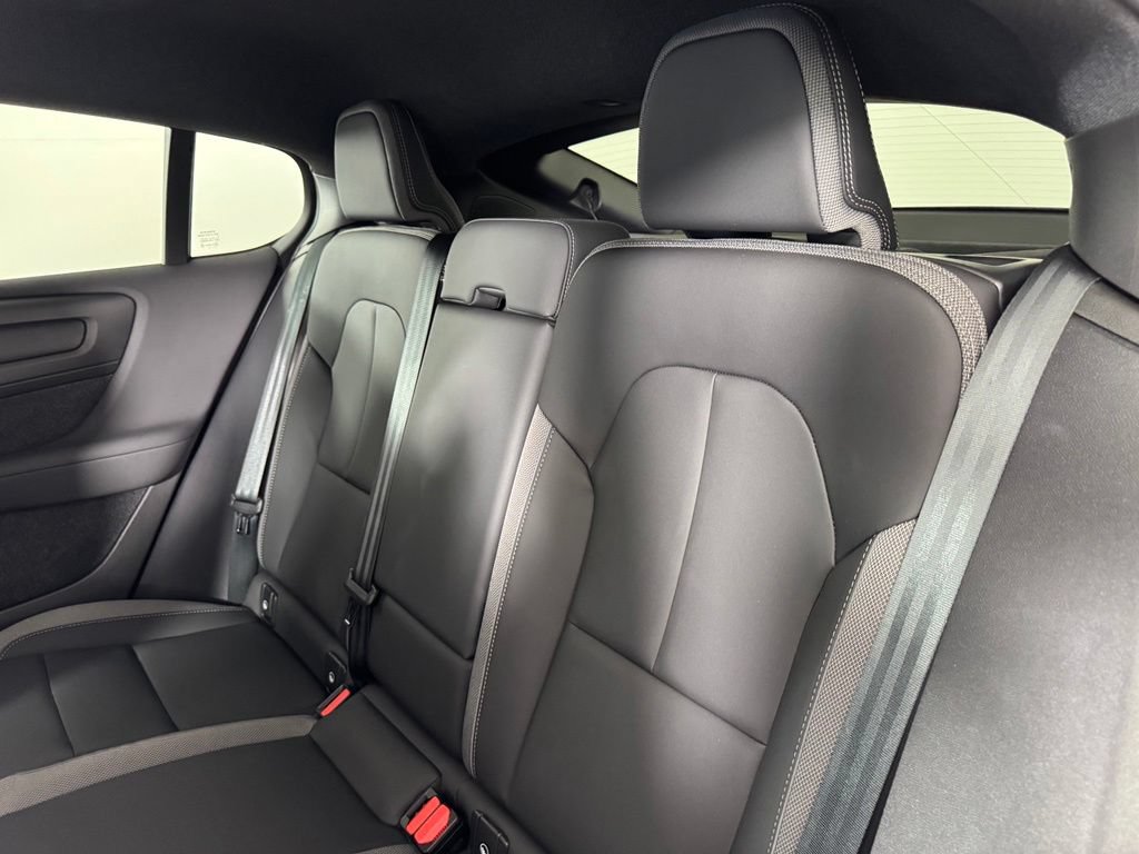 Certified 2023 Volvo C40 Recharge Core w/ Protection Package Premier AWD/4WD image 14