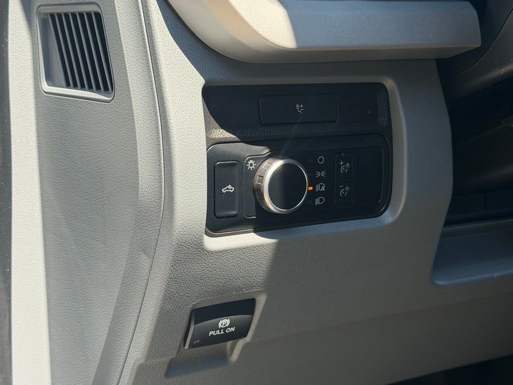 Used 2024 Ford F350 XL image 25