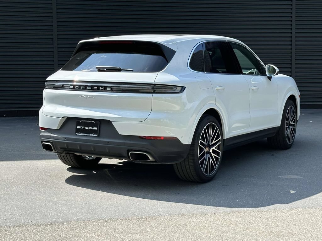 Certified 2026 Porsche Cayenne AWD/4WD image 5