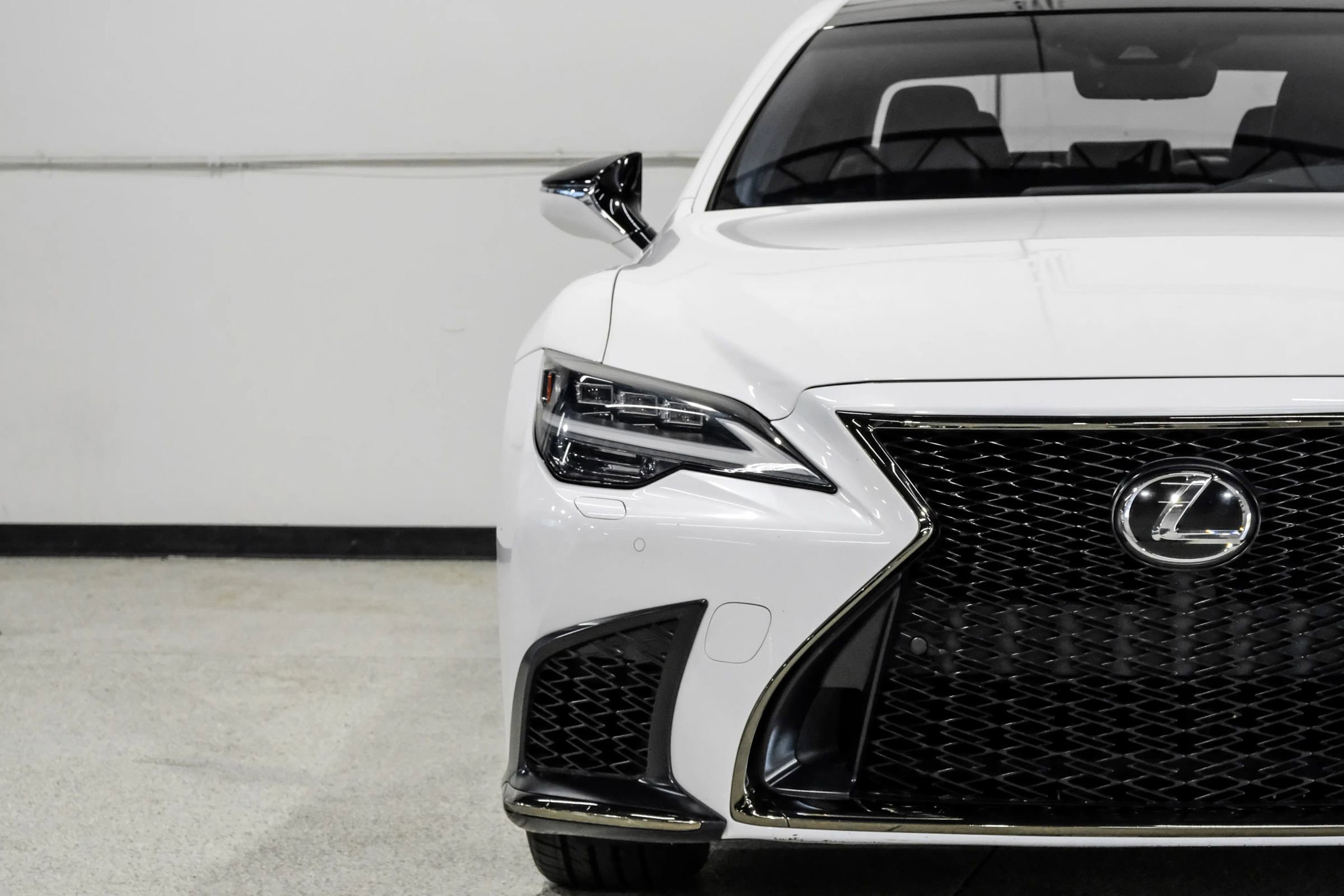 Used 2021 Lexus LS 500 F Sport w/ Accessory Package (Z2) image 54