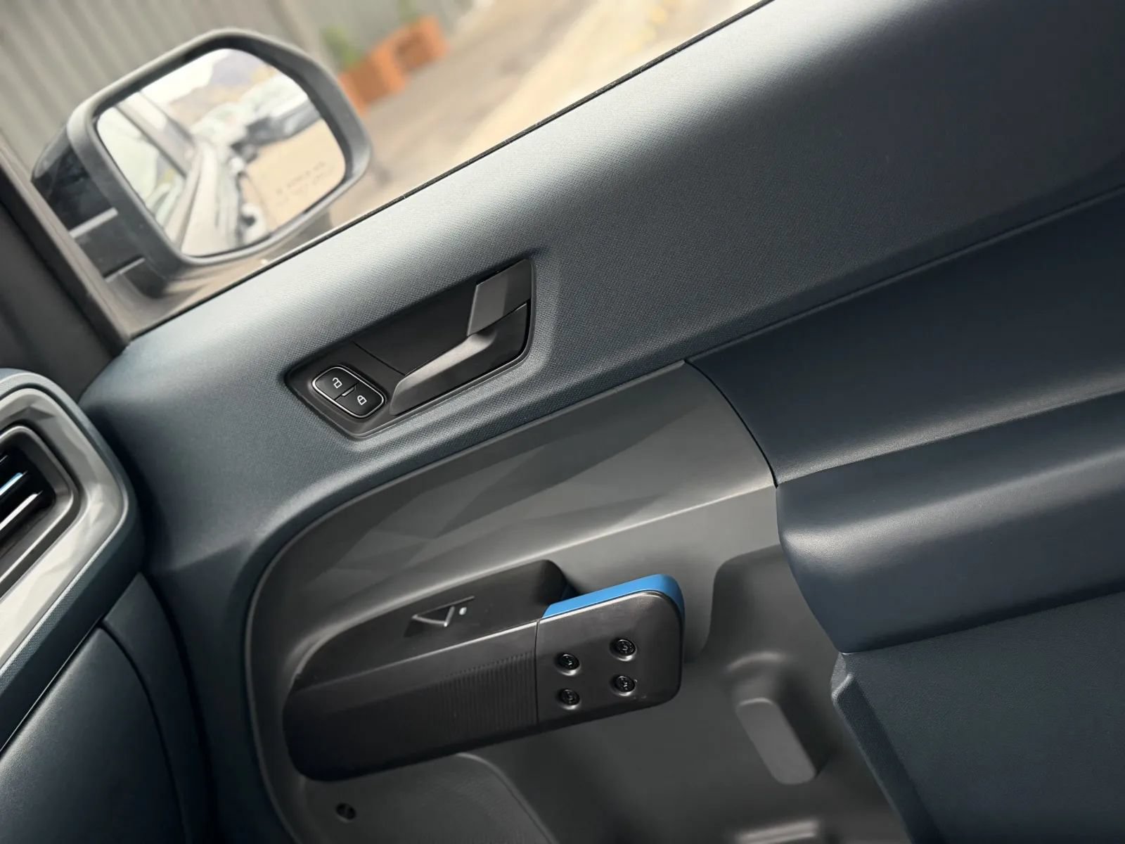 Used 2025 Ford Maverick Lobo AWD/4WD image 40