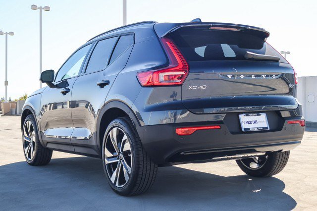 Used 2026 Volvo XC40 B5 Ultra w/ Climate Package AWD/4WD image 6
