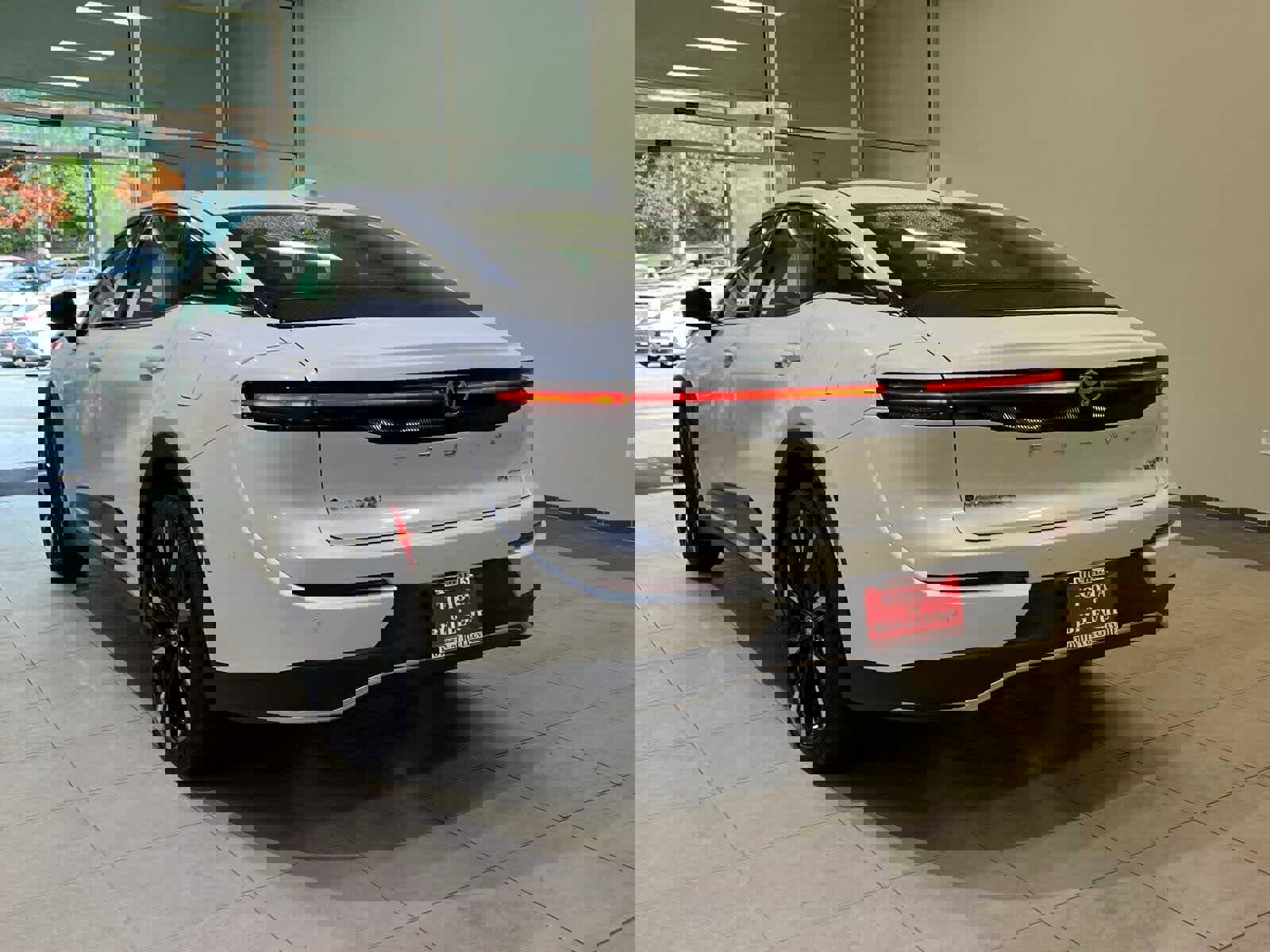 New 2026 Toyota Crown Platinum image 4