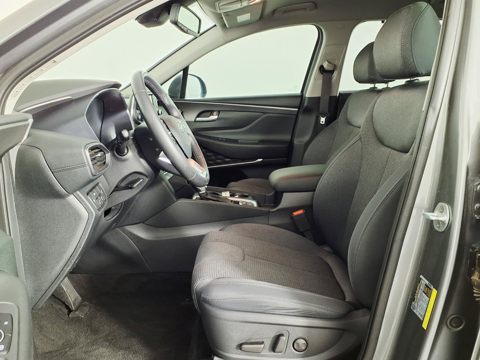Used 2019 Hyundai Santa Fe SEL FWD image 17