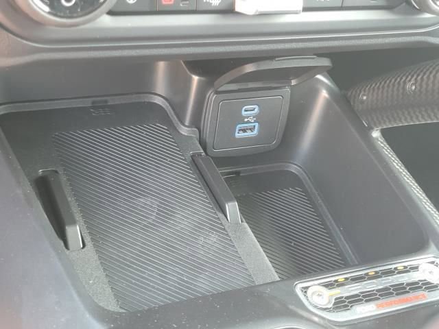 New 2025 Ford Bronco Raptor w/ Interior Carbon Fiber Pack image 32