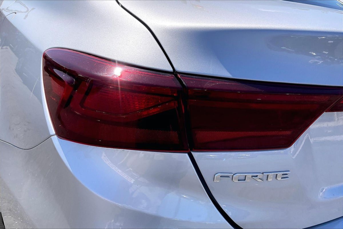 Used 2019 Kia Forte LXS FWD image 30