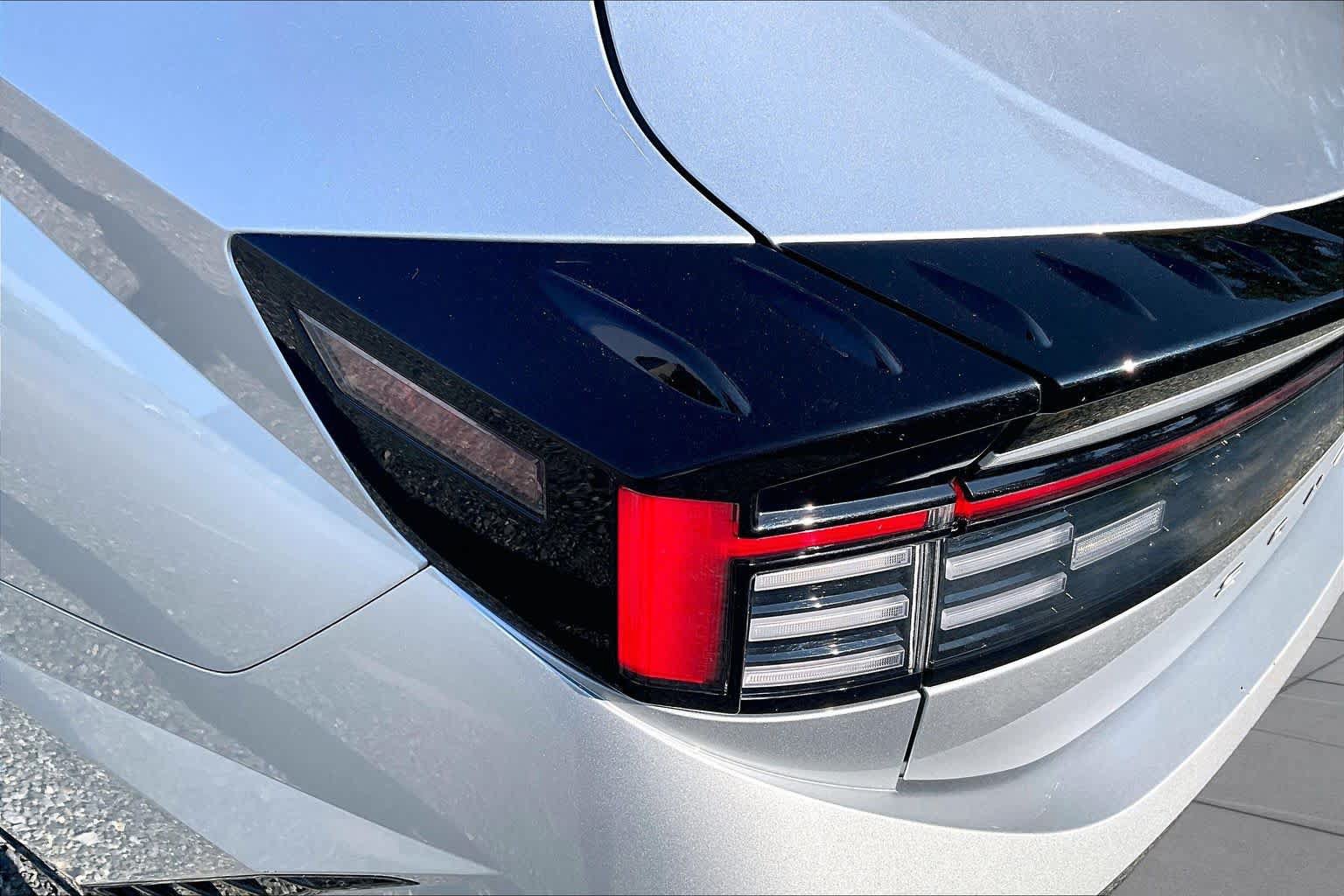 Used 2025 Hyundai Sonata SEL FWD image 29