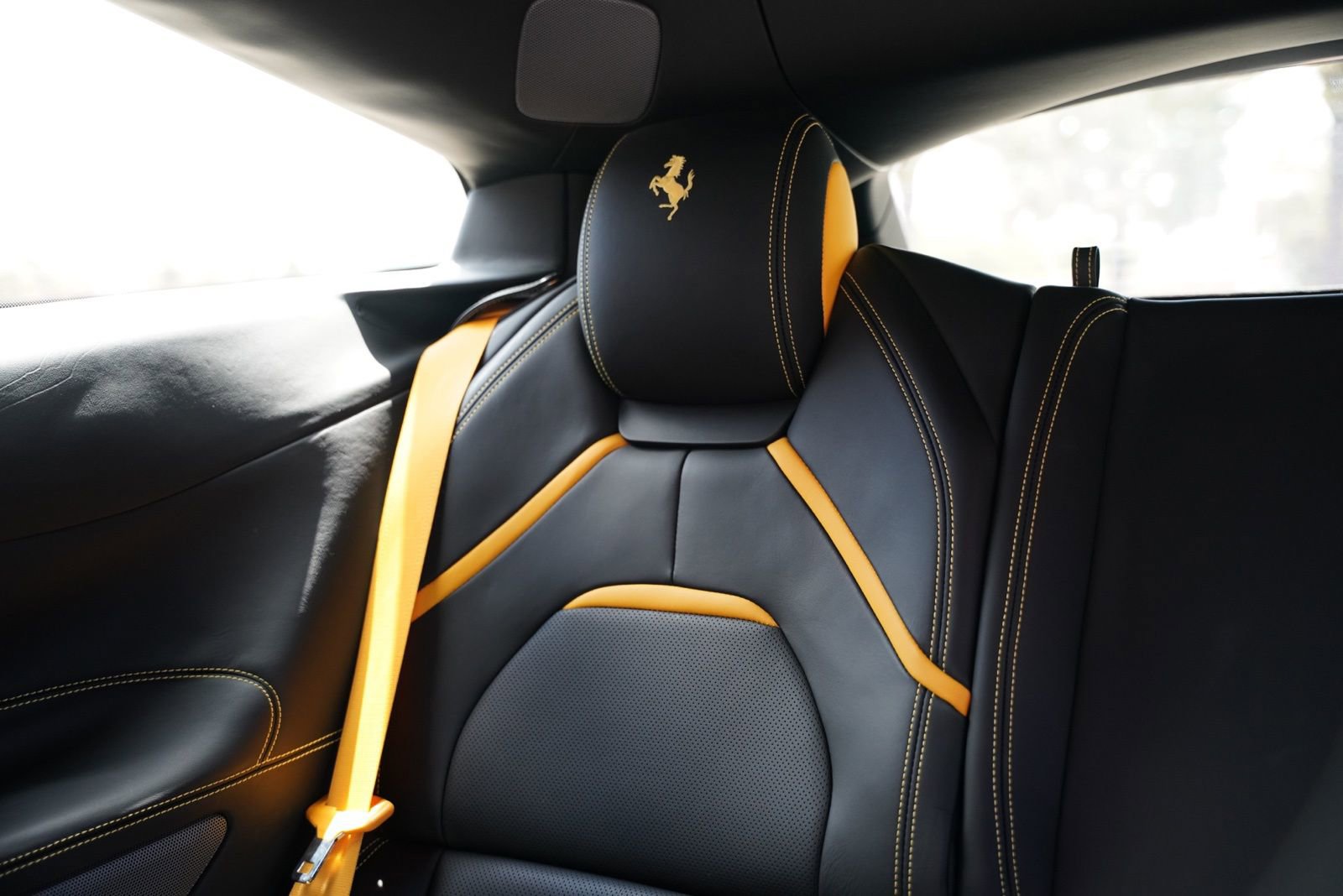 Used 2017 Ferrari GTC4Lusso AWD/4WD image 17