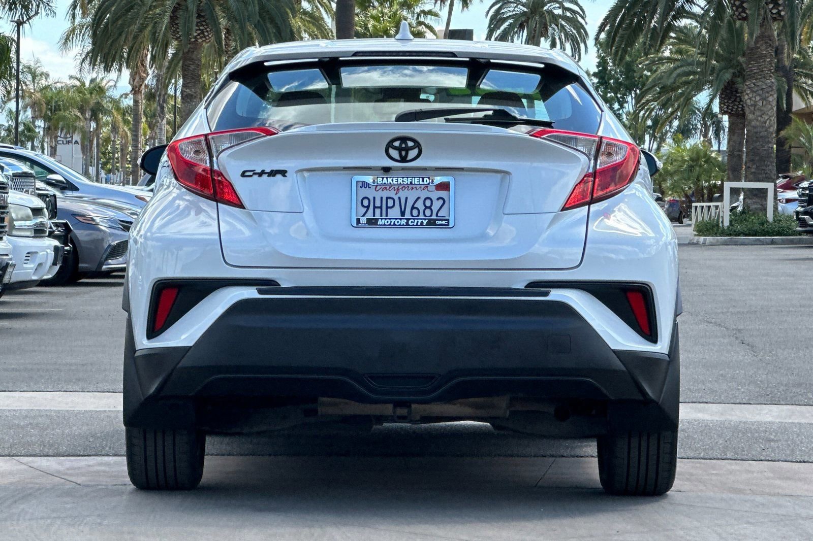 Used 2022 Toyota C-HR XLE FWD image 5