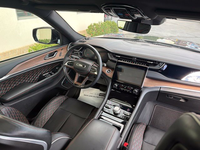 Used 2023 Jeep Grand Cherokee L Summit w/ Luxury Tech Group V AWD/4WD image 18