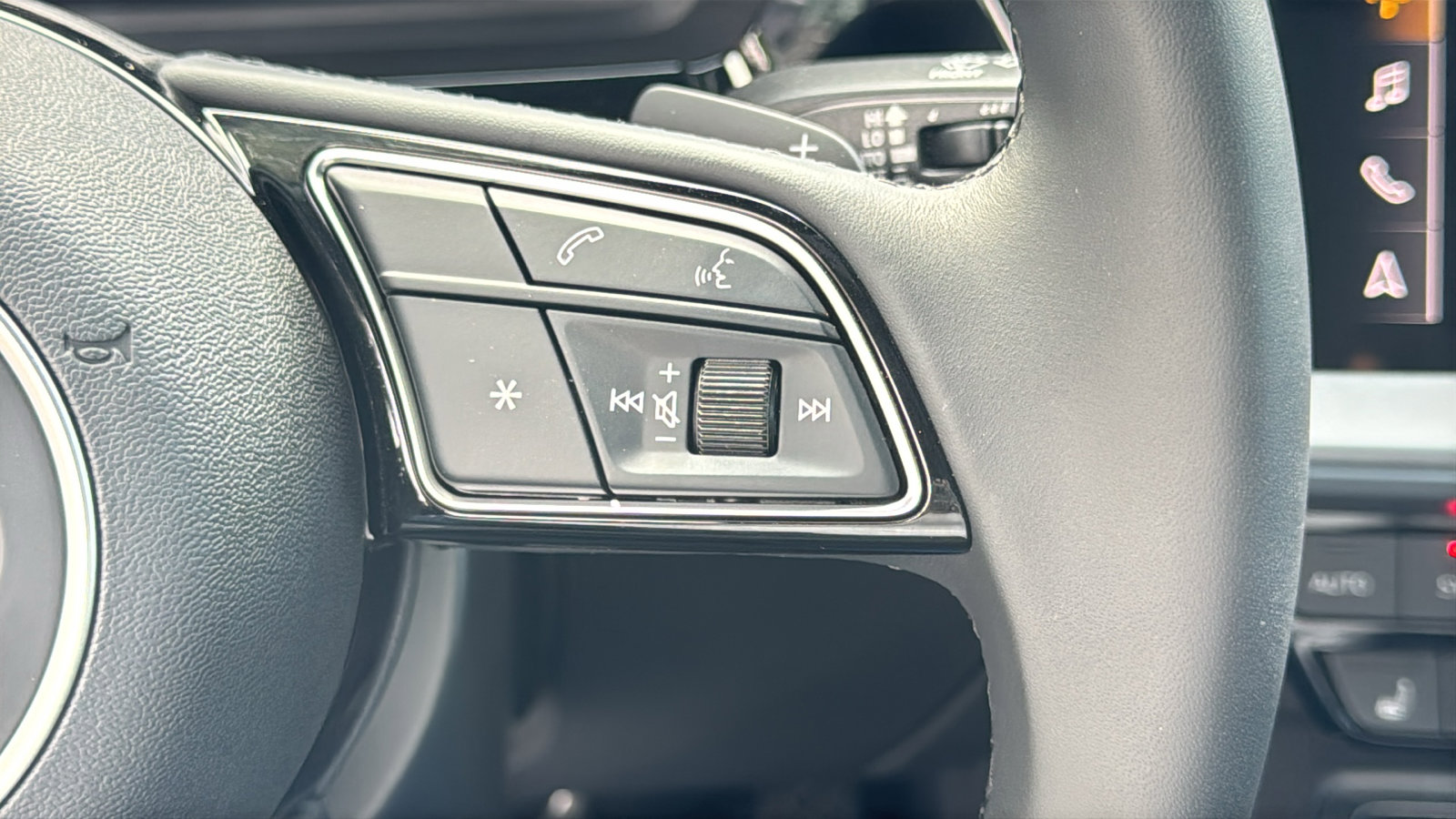 Used 2025 Audi A3 2.0T Premium image 24