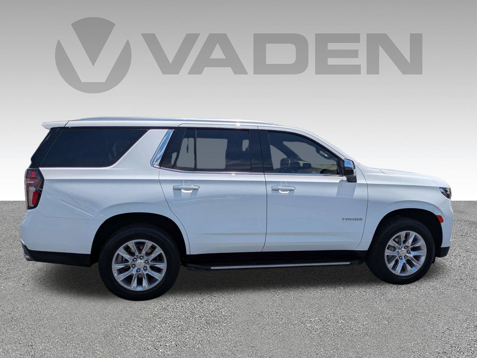 Used 2024 Chevrolet Tahoe Premier RWD image 23