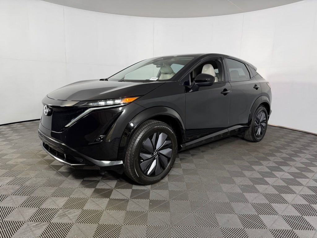 Used 2023 Nissan Ariya AWD image 9