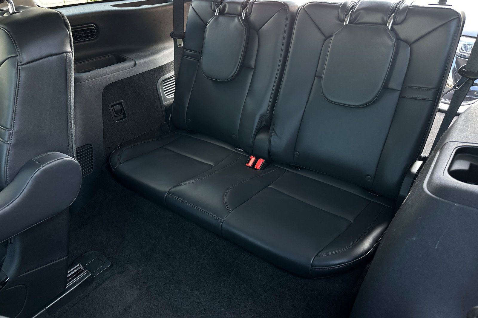 New 2025 Lincoln Aviator 2WD w/ Equipment Group 101A image 14