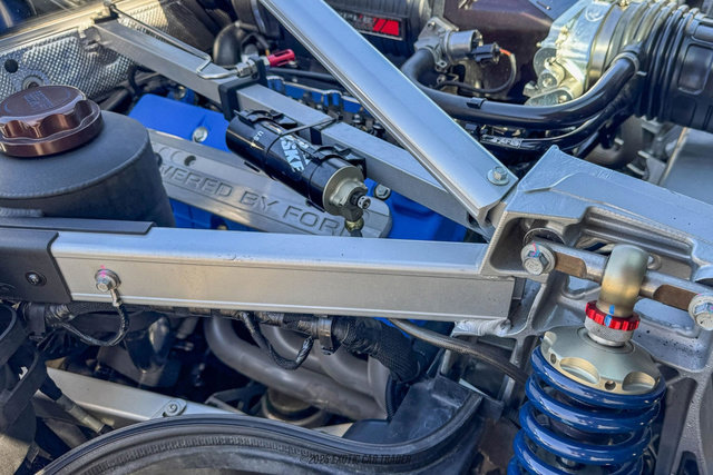 Used 2005 Ford GT RWD image 34