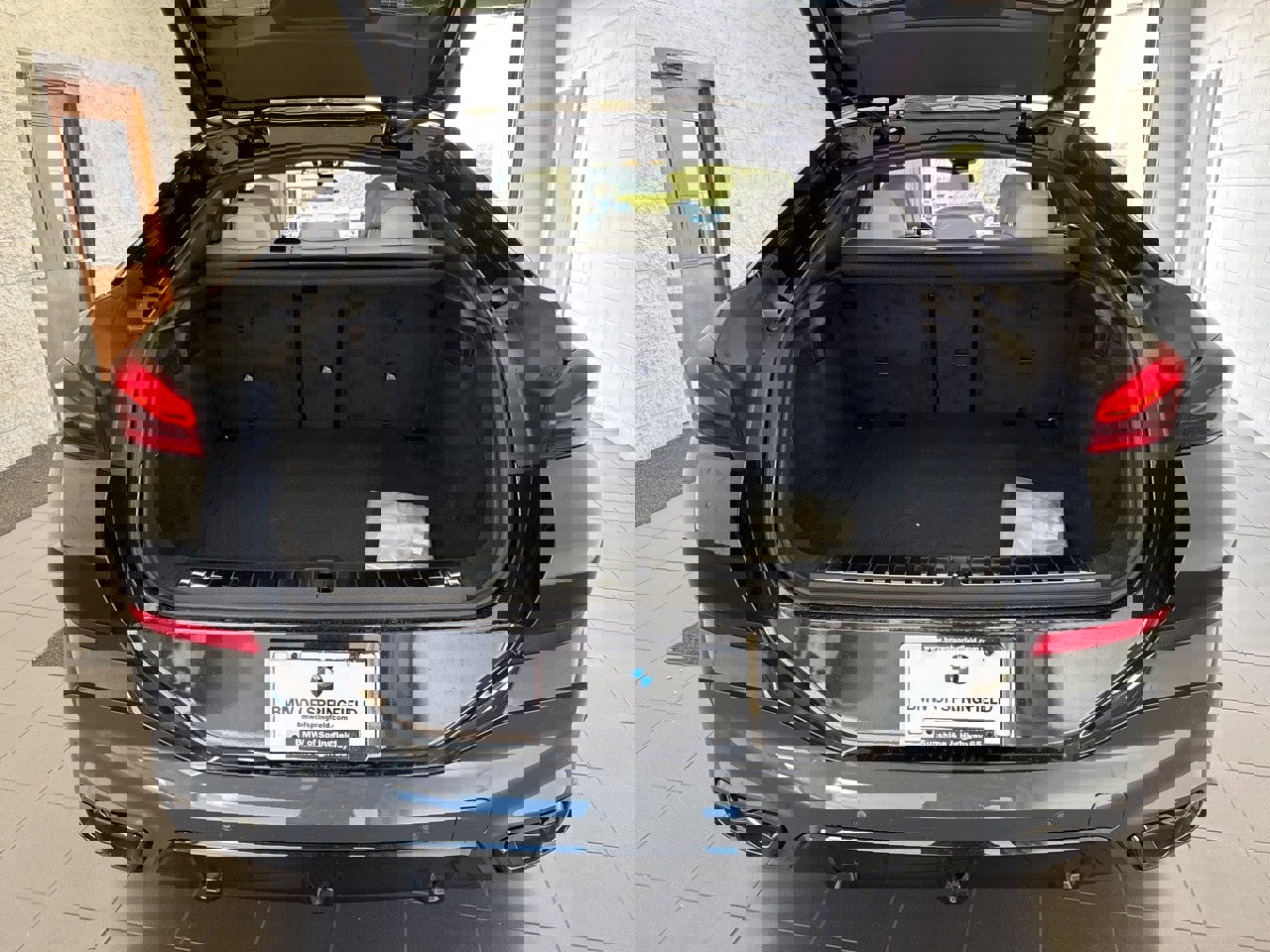 New 2026 BMW X6 M60i image 9