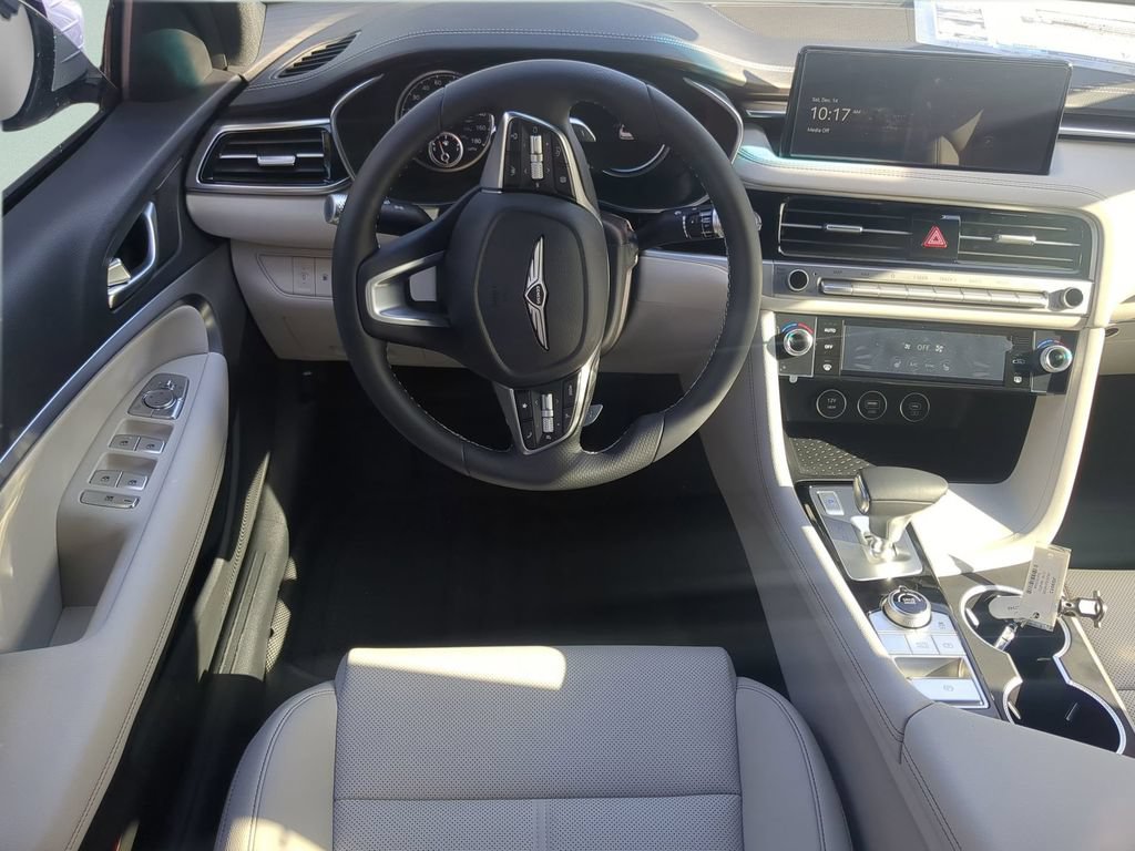 Used 2025 Genesis G70 2.5T RWD image 14