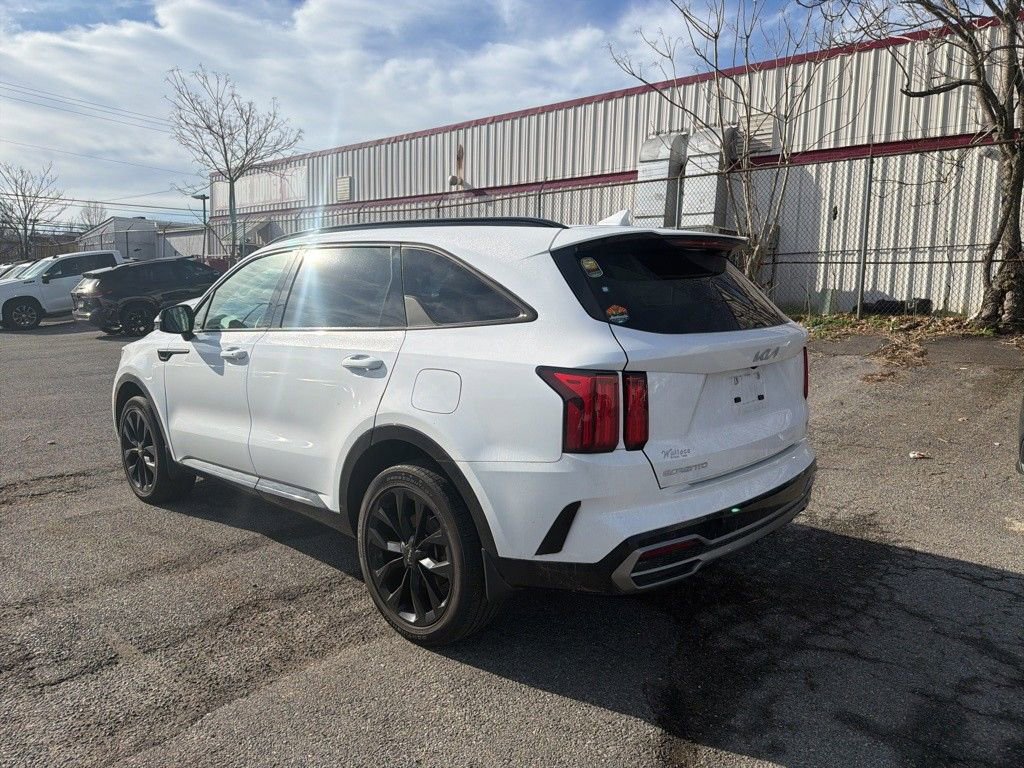 Used 2023 Kia Sorento SX image 8