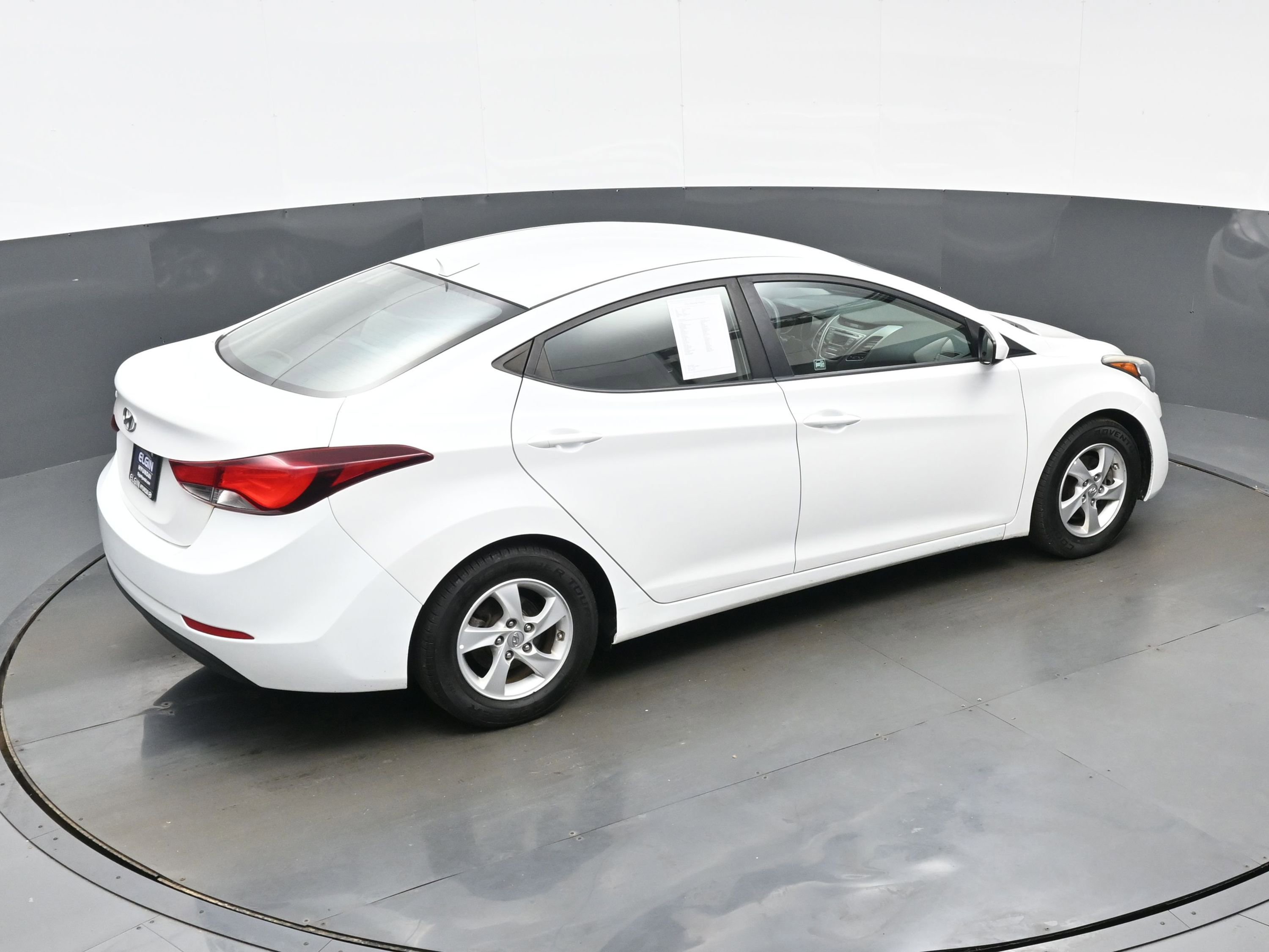 Used 2015 Hyundai Elantra SE FWD image 34