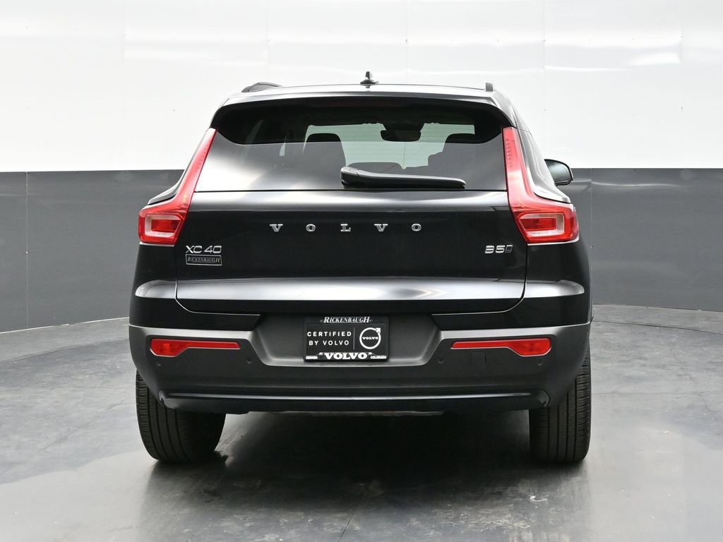 Used 2025 Volvo XC40 B5 Ultra image 6