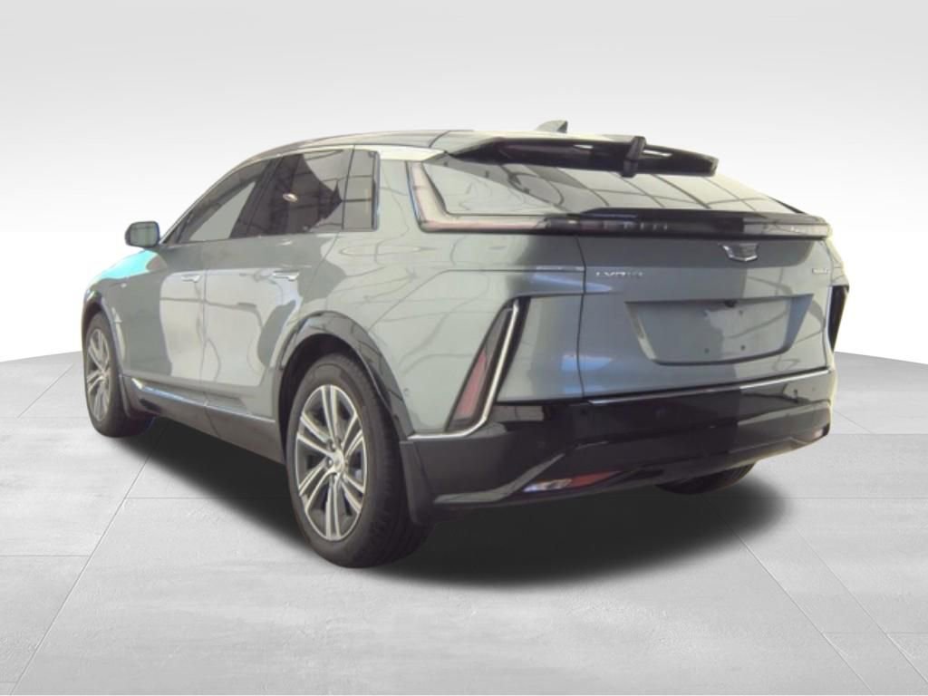 Used 2024 Cadillac Lyriq Luxury w/ LPO, Floor Liner Package image 6