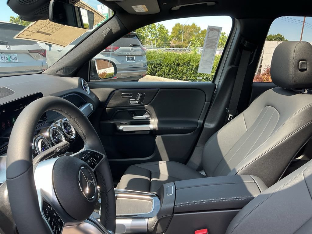 New 2026 Mercedes-Benz GLB 250 4MATIC image 11