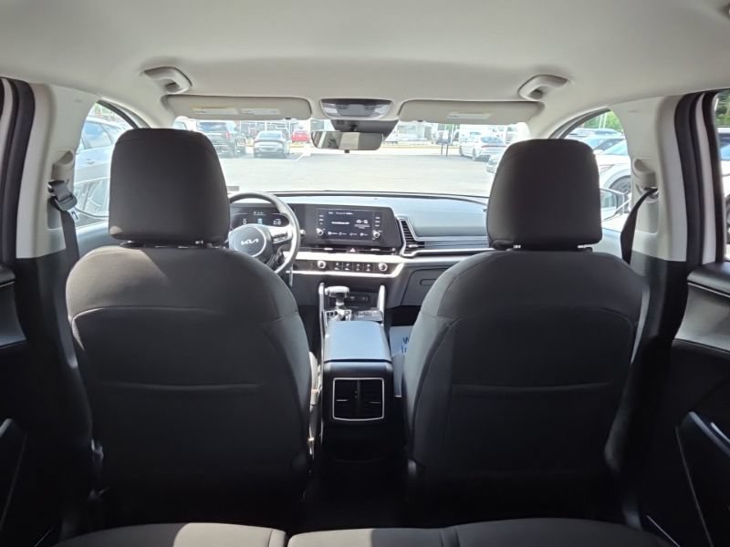 Used 2025 Kia Sportage LX AWD/4WD image 11