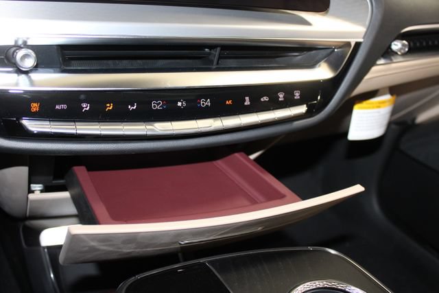 New 2026 Cadillac Lyriq Signature Luxury w/ Nappa Leather Package AWD/4WD image 19
