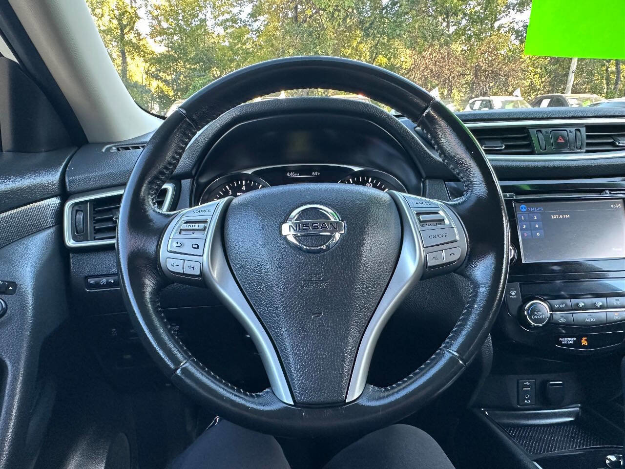 Used 2016 Nissan Rogue SL image 23