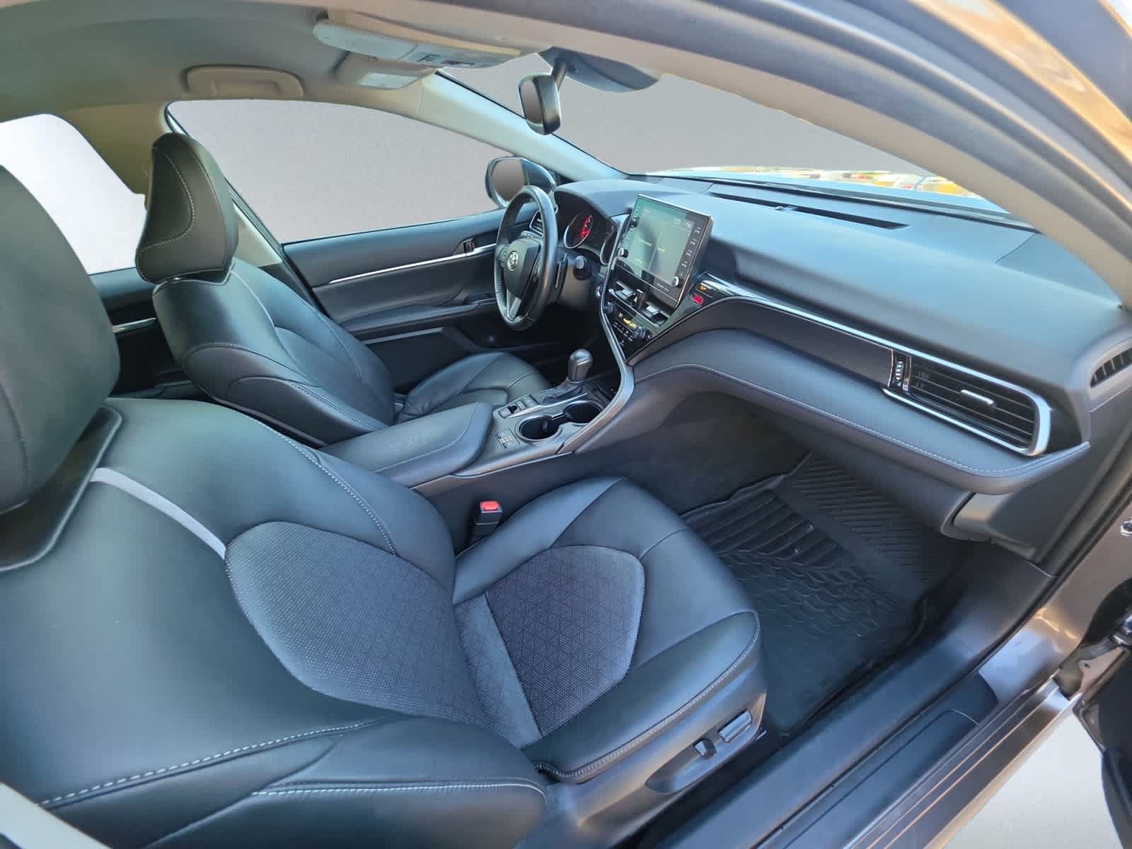 Used 2023 Toyota Camry XSE FWD image 20