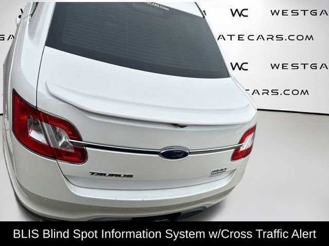 Used 2010 Ford Taurus SHO image 20