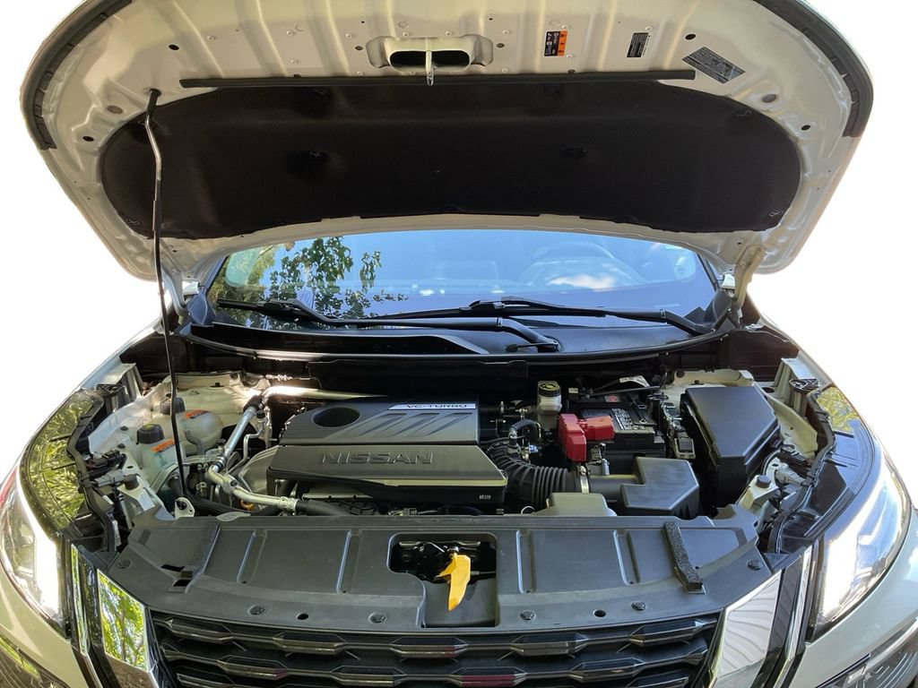 Used 2023 Nissan Rogue SV AWD/4WD image 14