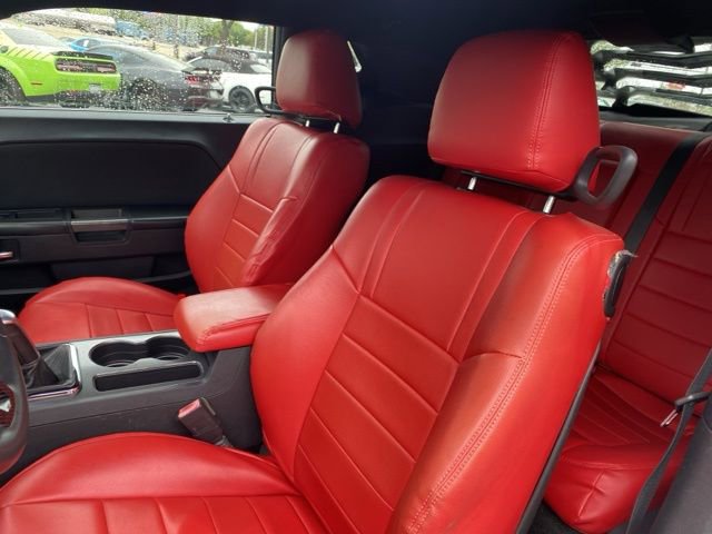 Used 2013 Dodge Challenger R/T RWD image 12