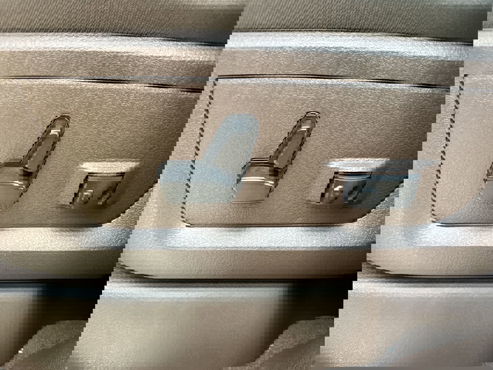 New 2026 RAM 2500 Limited image 12