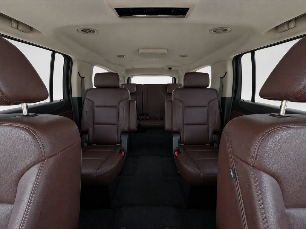Used 2018 Chevrolet Suburban Premier RWD image 32
